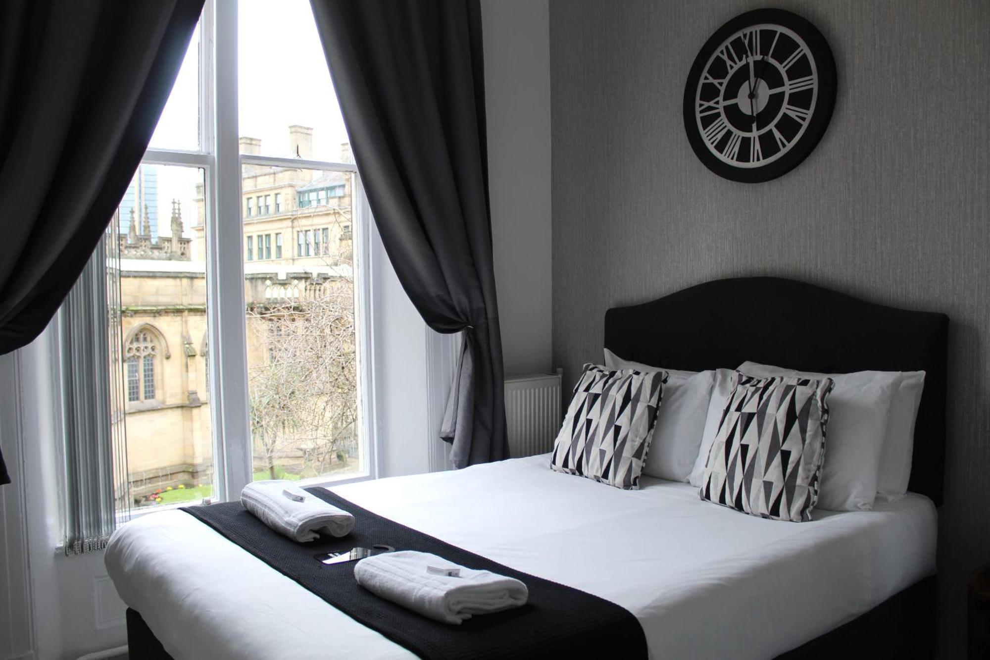 Mitre Hotel Manchester City Centre Exterior foto